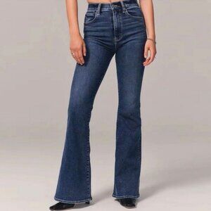 Abercrombie & Fitch The Flare Ultra High Rise Jeans Medium Wash Size 26/2R